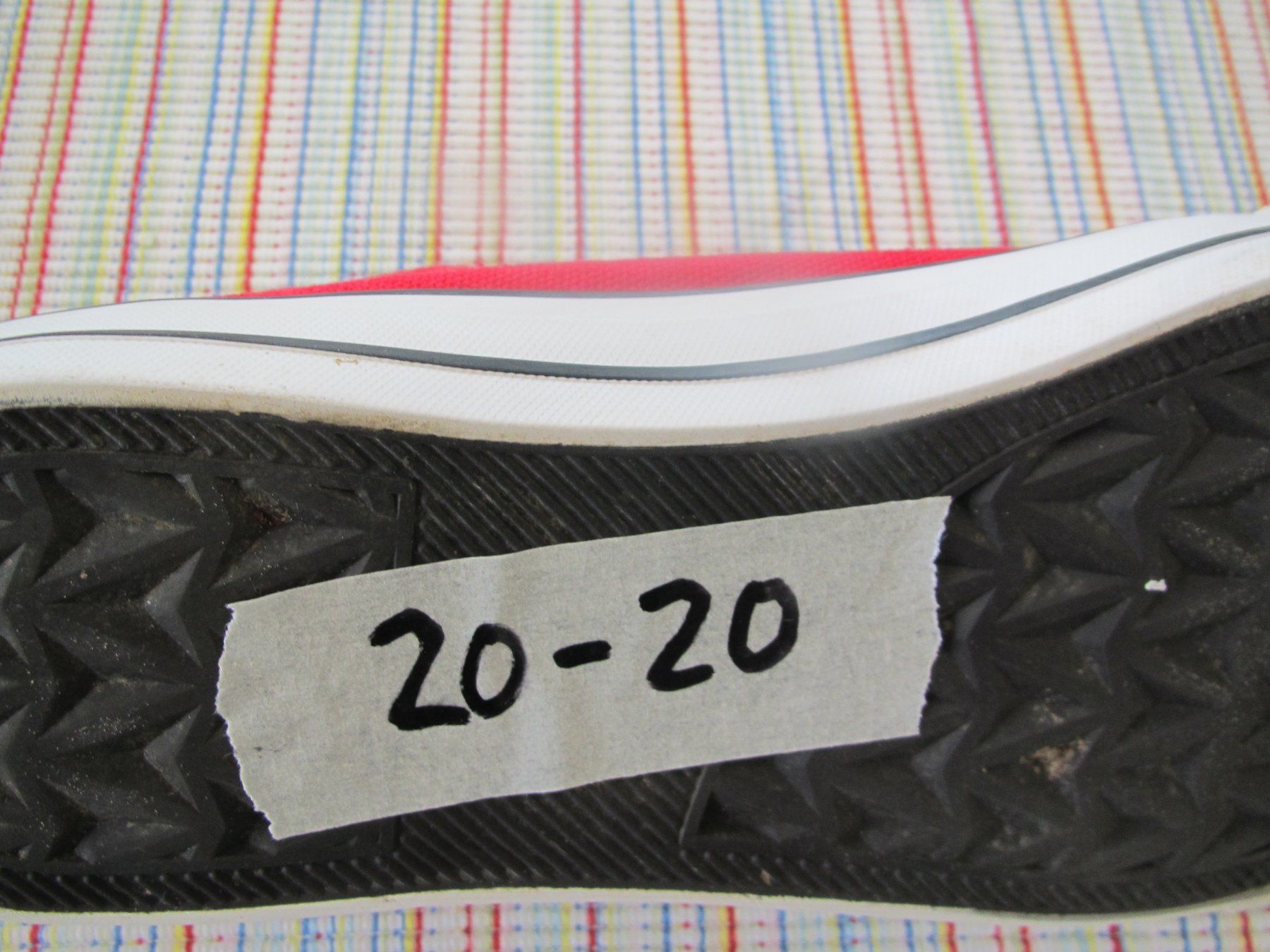 Scarpe da uomo: BASKET  SINSAY 39 – Usato da Murten venduto da Selliot 4