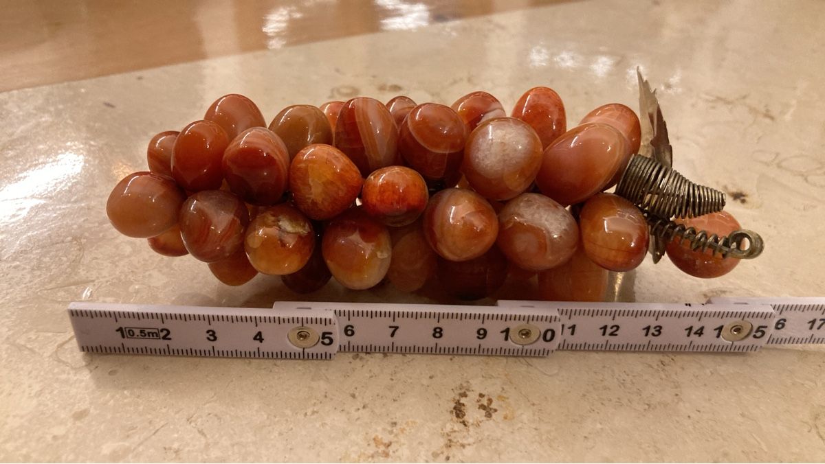 Edelsteine: Grosse Grappe Raisin d'Agate – Gebraucht aus Bursinel von SeveralLives