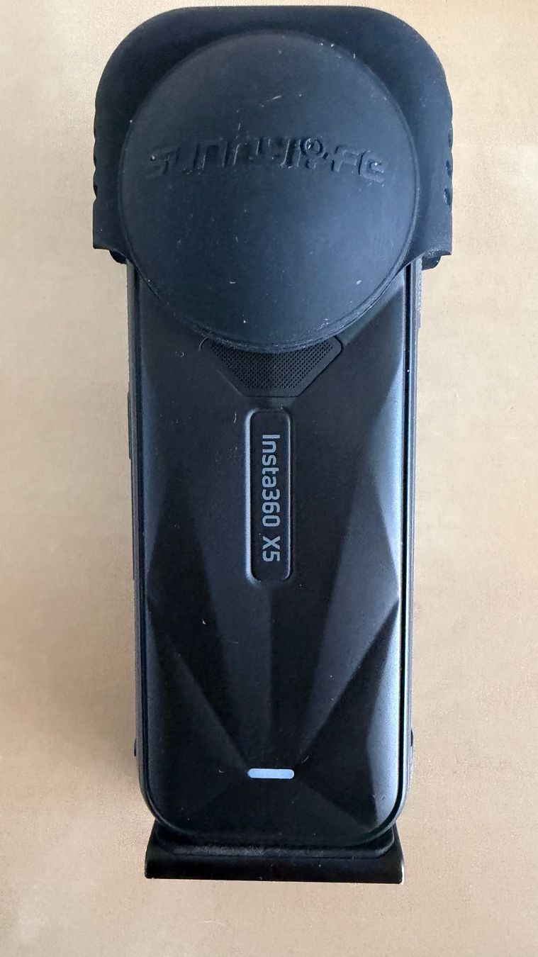 Insta360 Action Cam: Insta 3605x – Usato da Brügg BE venduto da taping