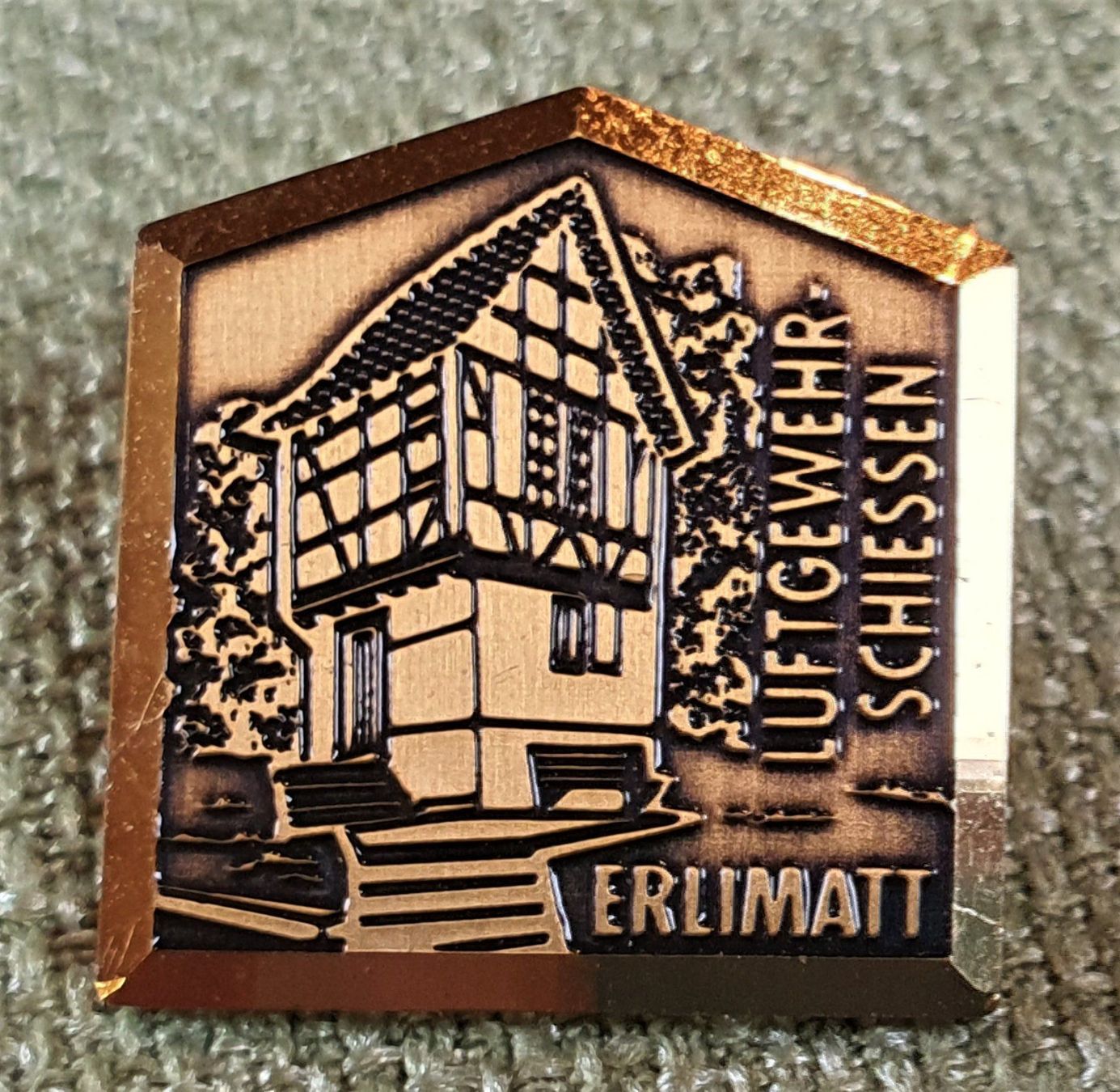 Kit di modellismo & Modellini statici: E458 - Pin Luftgewehr Schiessen Erlimatt – Usato da Reinach BL venduto da Boston-Verkauf