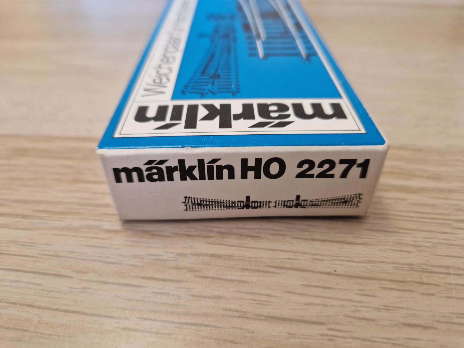 Märklin Modellini di ferrovie: Märklin 2271 Weichenpaar K H0 – Usato da St-Aubin-Sauges venduto da tantome 1