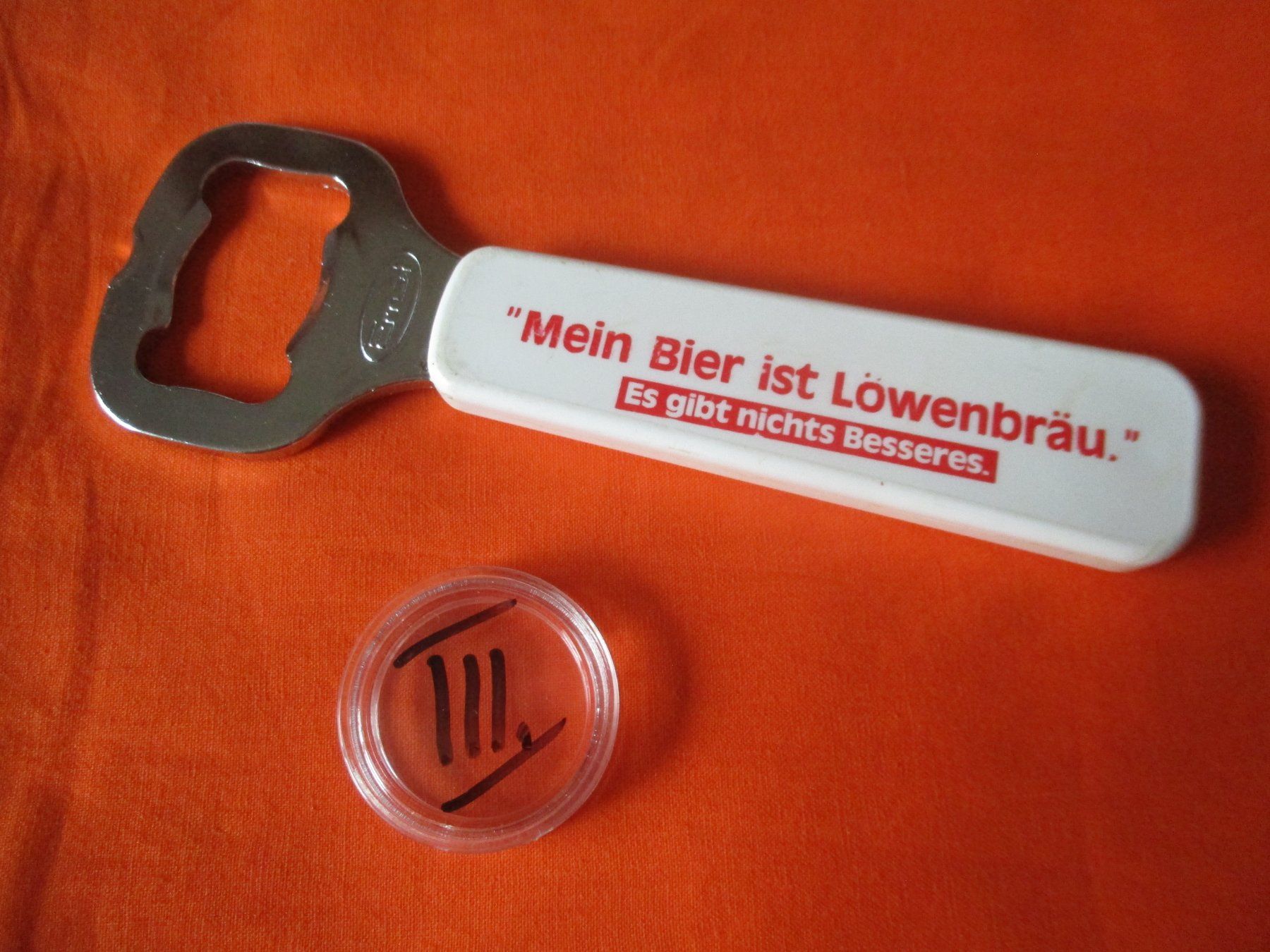 Flaschenöffner & -verschlüsse: Flaschenöffner Löwenbräu – Gebraucht aus Birsfelden von alles-muss-raus 1