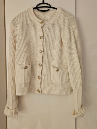 Strickjäckchen