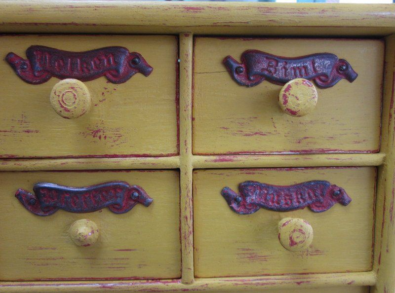 Armadi: Altes Gewürzkästli Shabby chic – Usato da Bischofszell venduto da raika 2