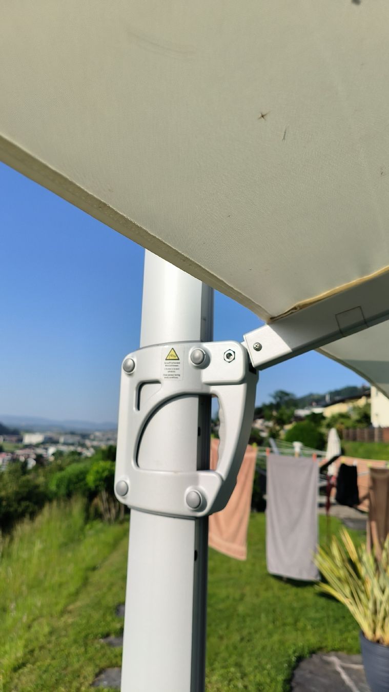 Glatz Ombrelloni: Ampelschirm Sunflex von Glatz – Usato da Dierikon venduto da Aateam 3
