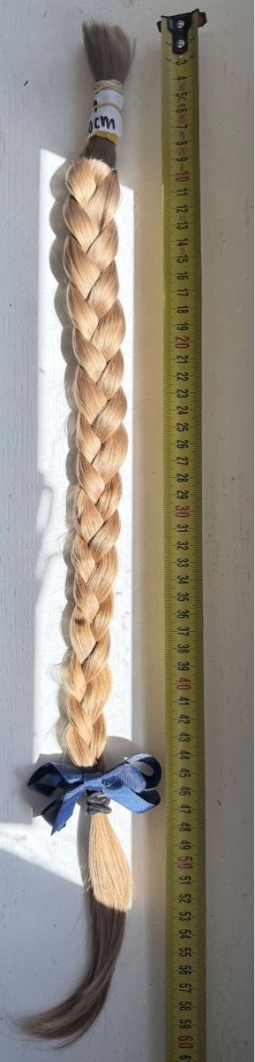 Perücken: Premium Russian Virgin Hair – Neu (gemäss Beschreibung) aus Niederbipp von Jlouisa