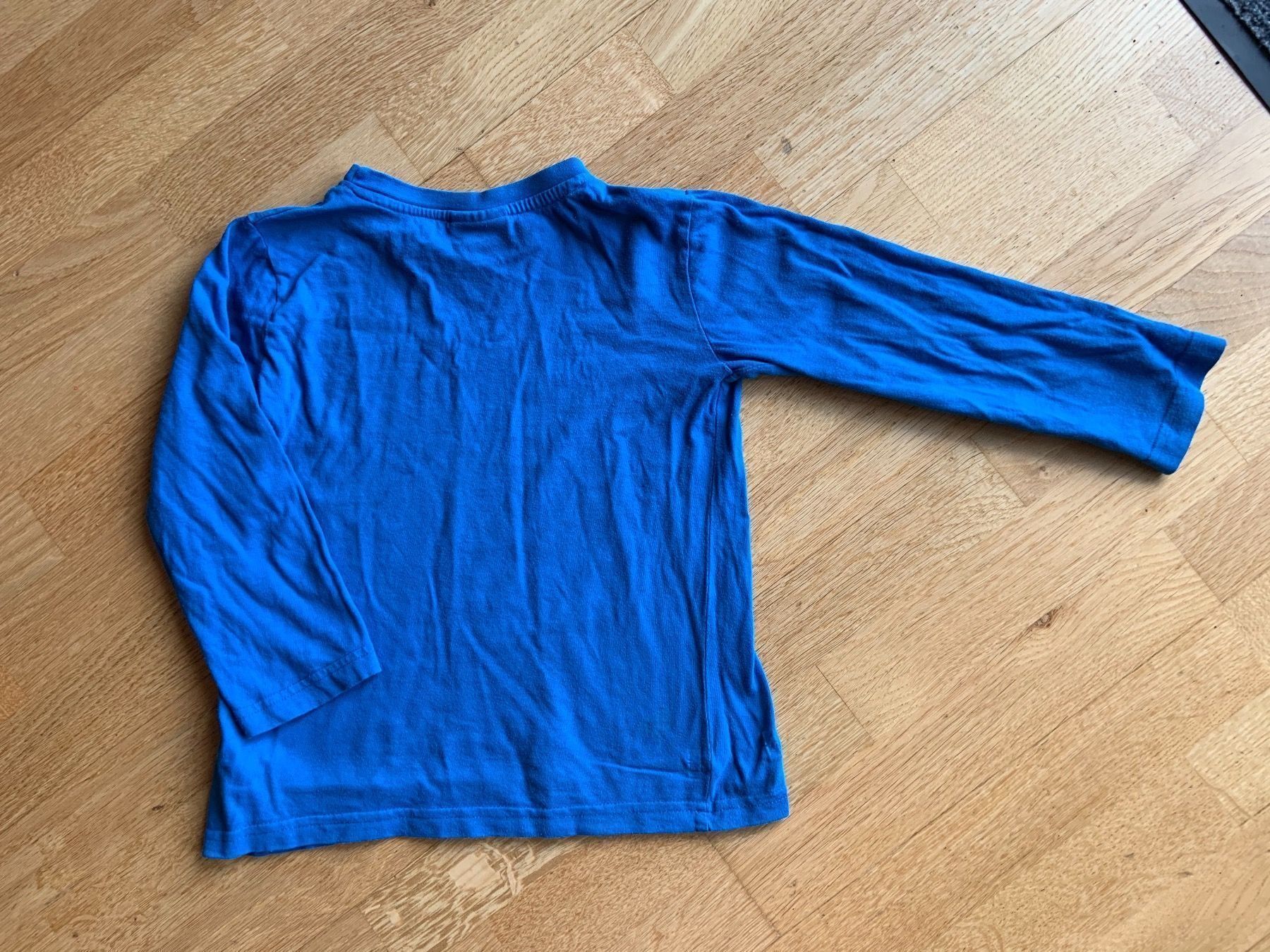 Pullover & Sweatshirts: Sweatshirt Gr. 110 – Gebraucht aus Wallisellen von SPKWichtel 2