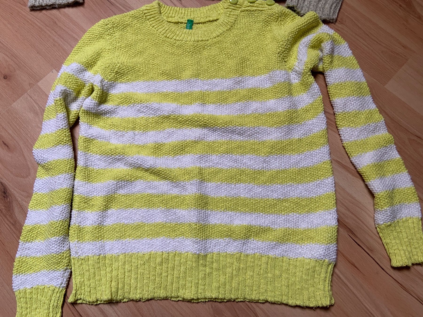 Benetton Pulls & Sweat-shirts: 2 pulls – D'occasion à Ecublens VD par timily 2