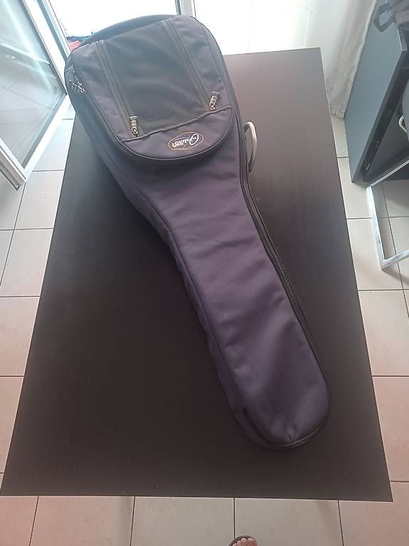 Strumenti musicali: Bellissima chitarra classica 3/4 – Usato da Lugano venduto da mpf_wvq8 2