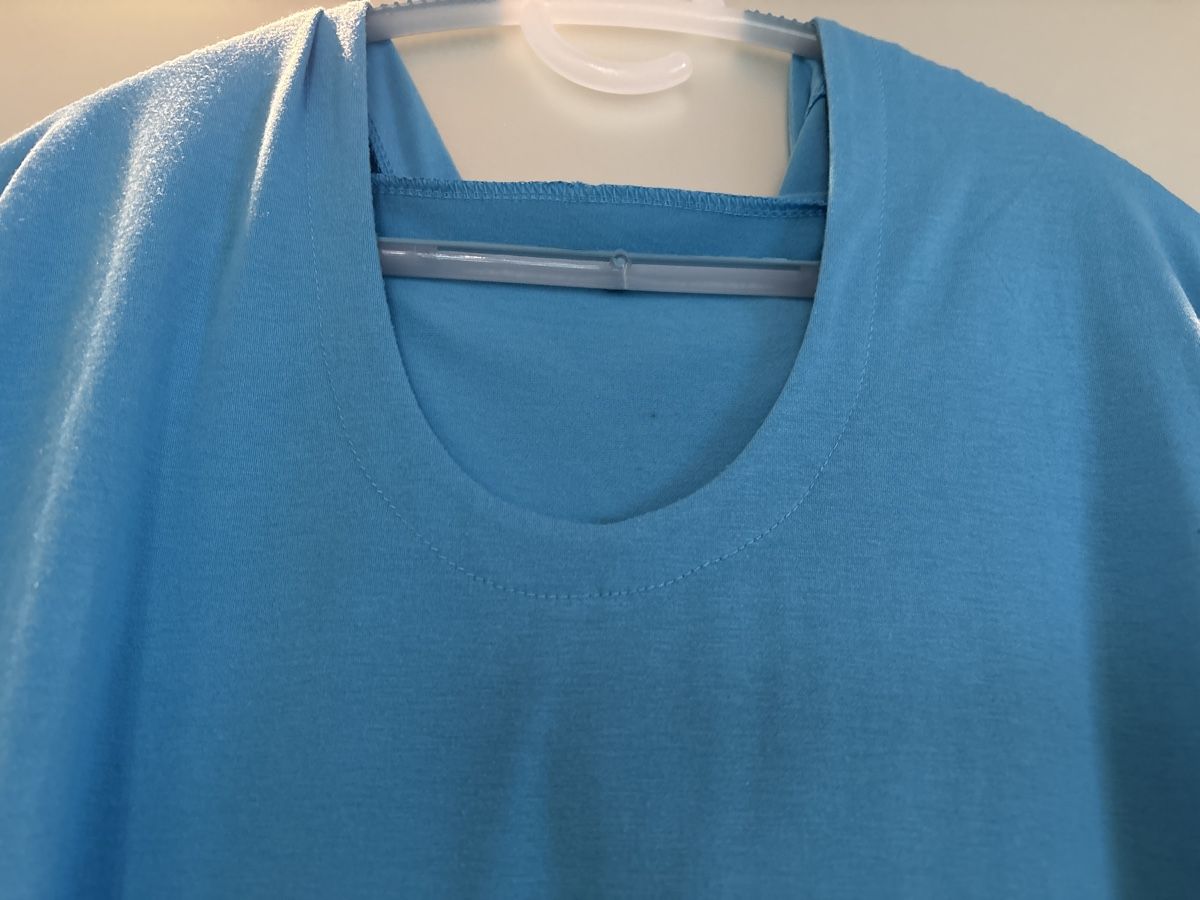 T-shirt: Blauer Hoodie Kapuzenpullover Totenkopf Gr. L Modestern – Nuovo (secondo la descrizione) da Hendschiken venduto da Uraniali 3