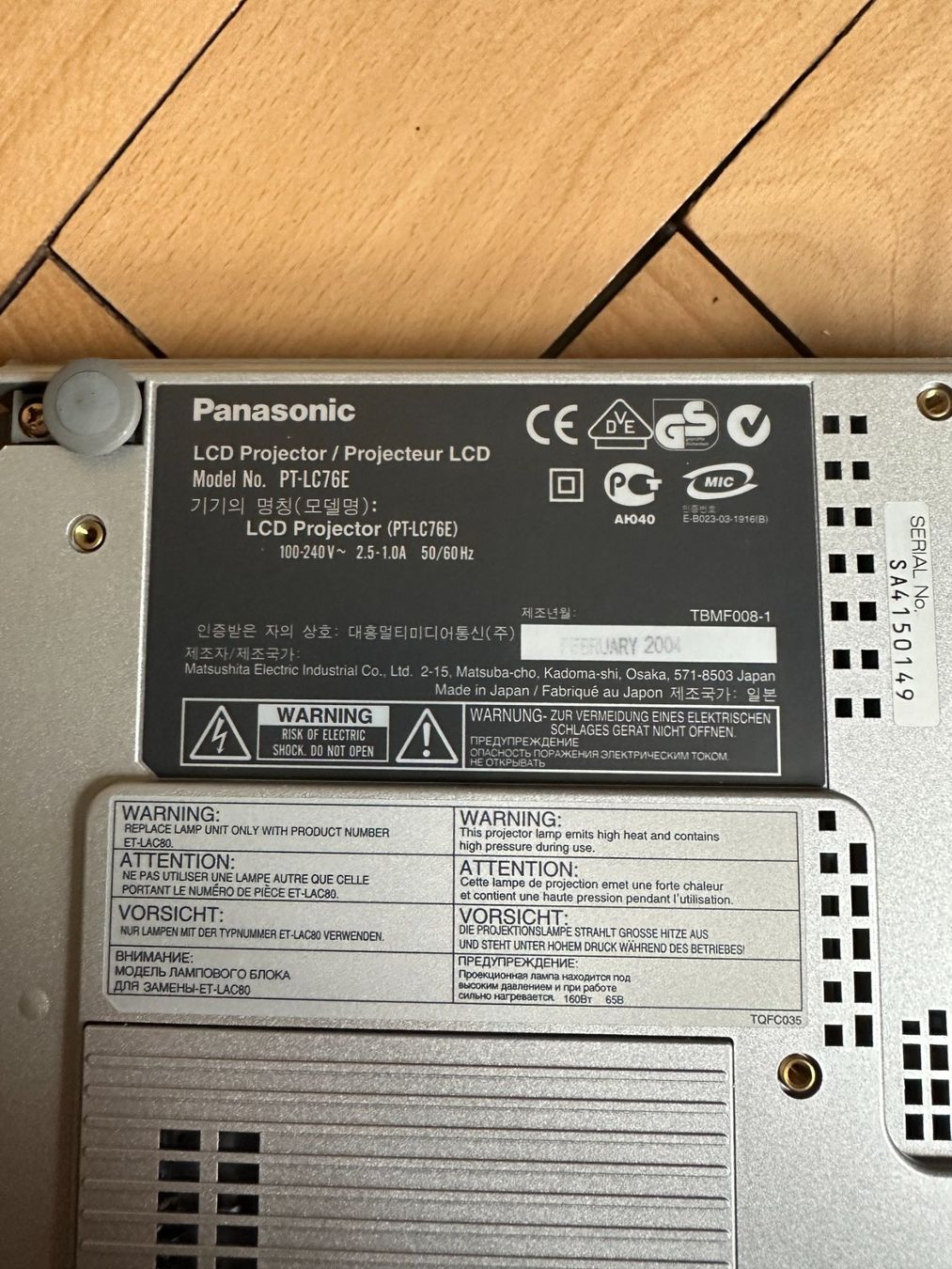 Panasonic Proiettori: PANASONIC Beamer LCD Projektor – Usato da Zürich venduto da Diazaio 1