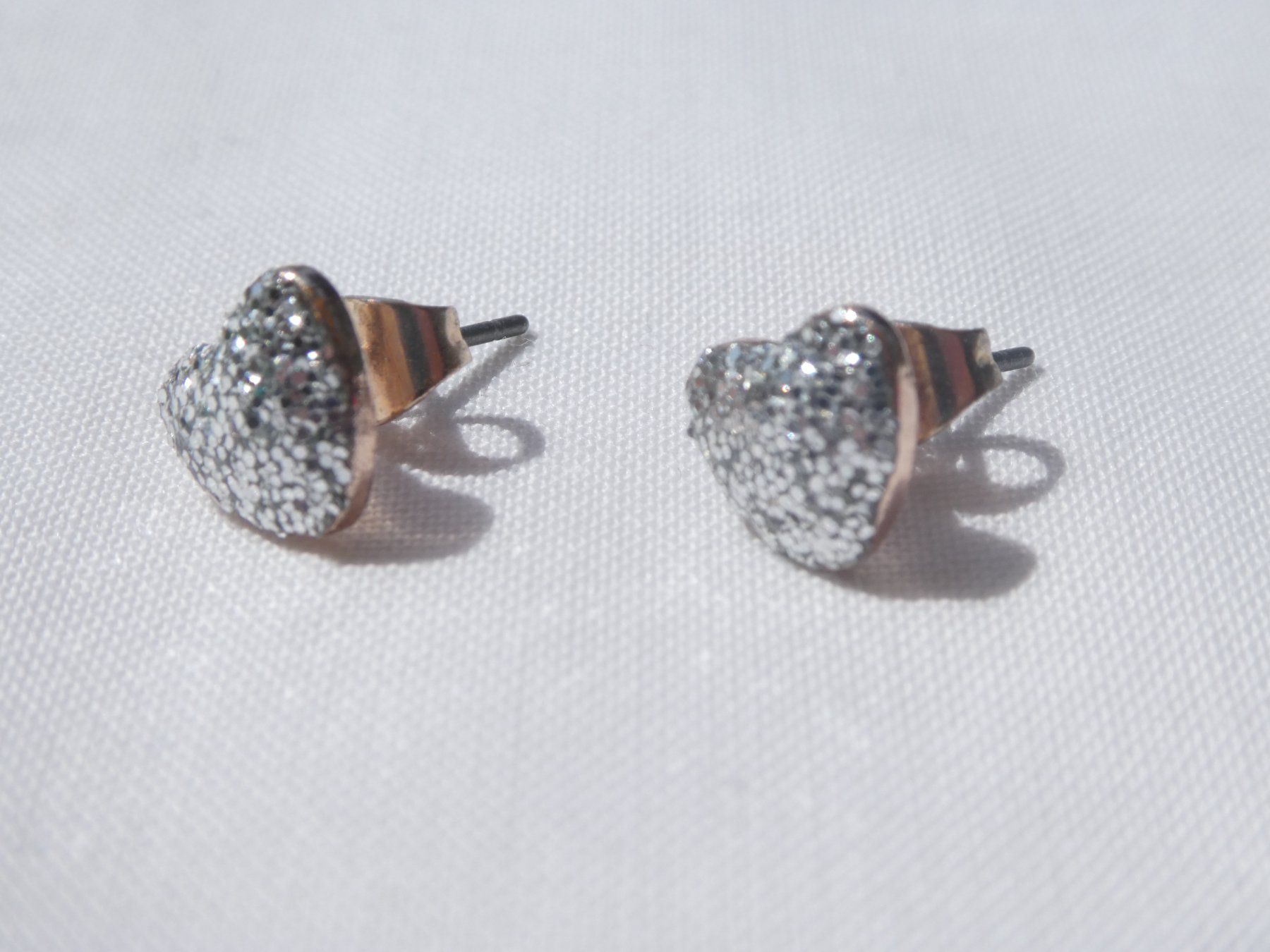 Boucles d'oreille: Kleine Ohrstecker, Modeschmuck, – D'occasion à Gattikon par kaandooh