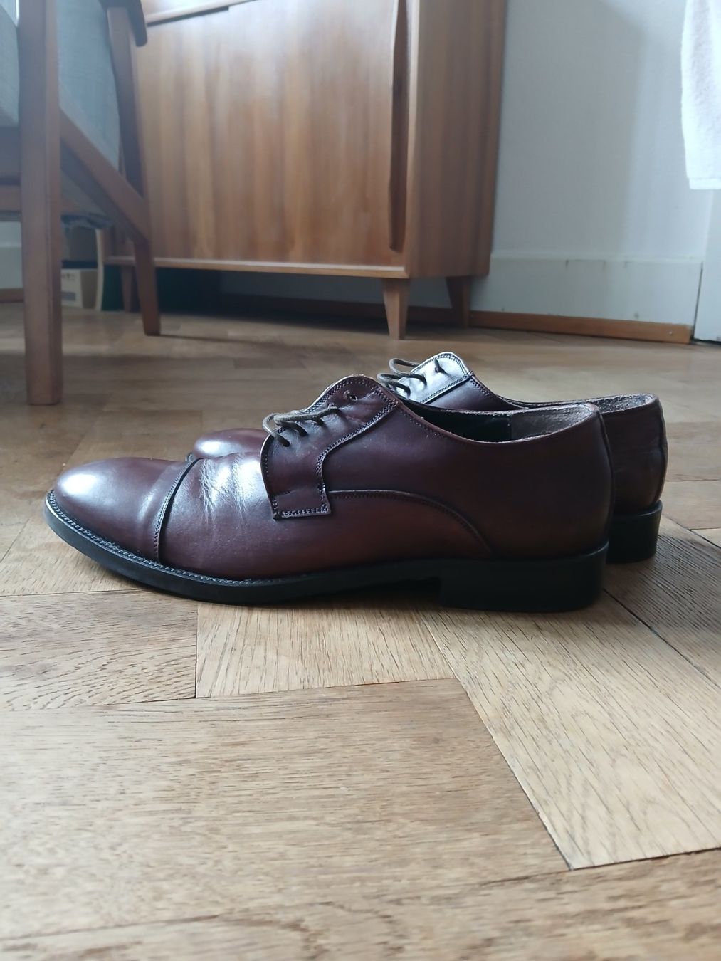 Scarpe da uomo: Herren Leder Shuhe Gr. 42 – Usato da Basel venduto da Bingelito 1