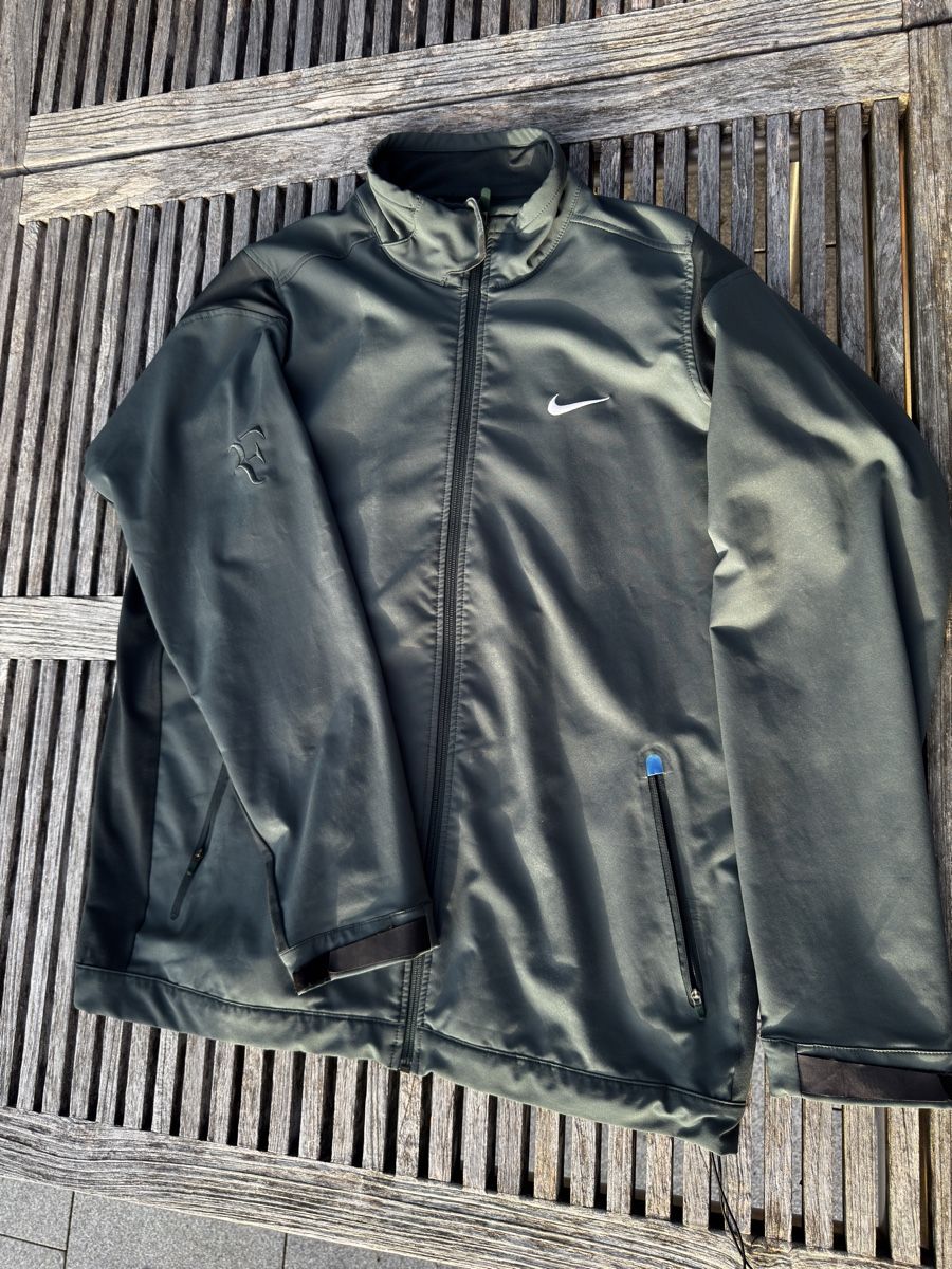 Nike Jacken: Nike Sportjacke Roger Federer – Gebraucht aus Ellikon am Rhein von ya99