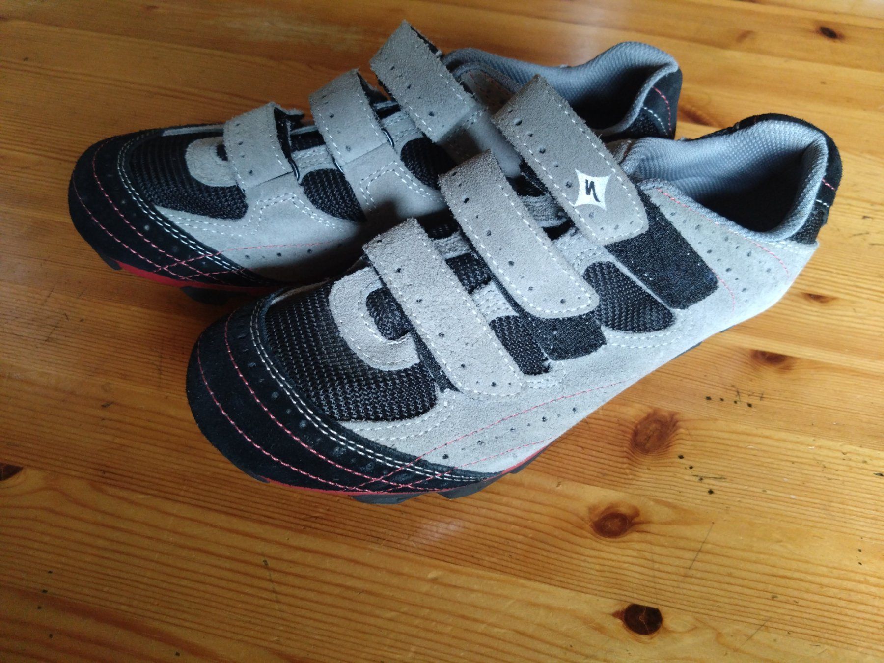 Specialized Scarpe da donna: Specialized Mountainbike Schuhe, Gr. 39 – Usato da Lenzburg venduto da Timituckle