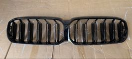 Calandre BMW série 5 F90 2021-2023 noire brillante