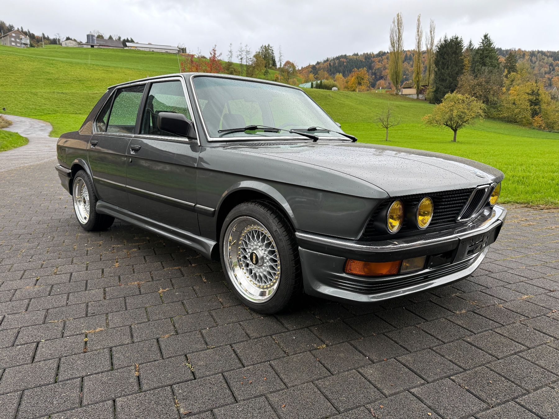 BMW Automobili: Bmw E28 535i – Difettoso da Dierikon venduto da E28_Freak 1
