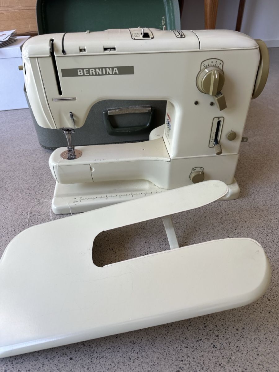 Bernina Macchine da cucire: Bernina Nähmaschine – Usato da Biberstein venduto da Anka01