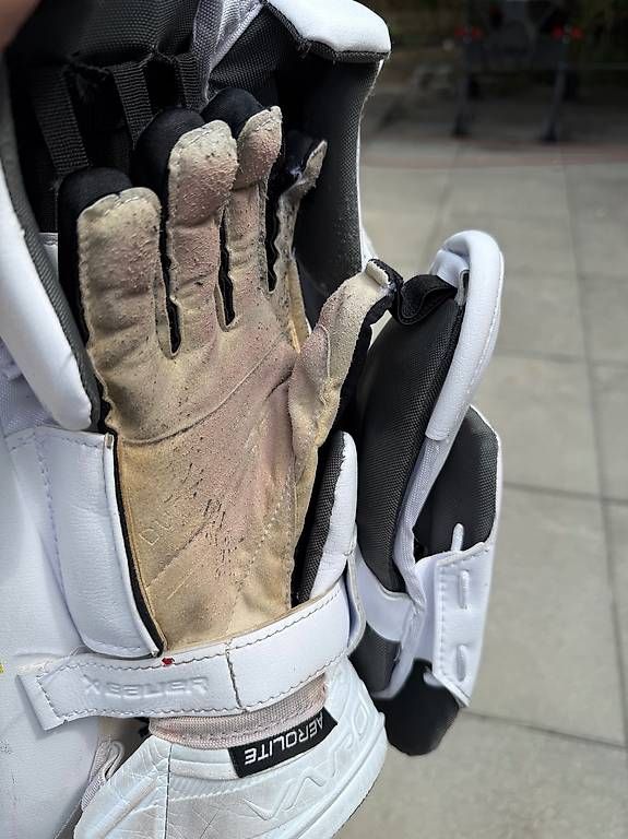 Guanti & manicotti: Stockhand Bauer XS Pro AerloLite – Usato da Kappel SO venduto da Seja 4
