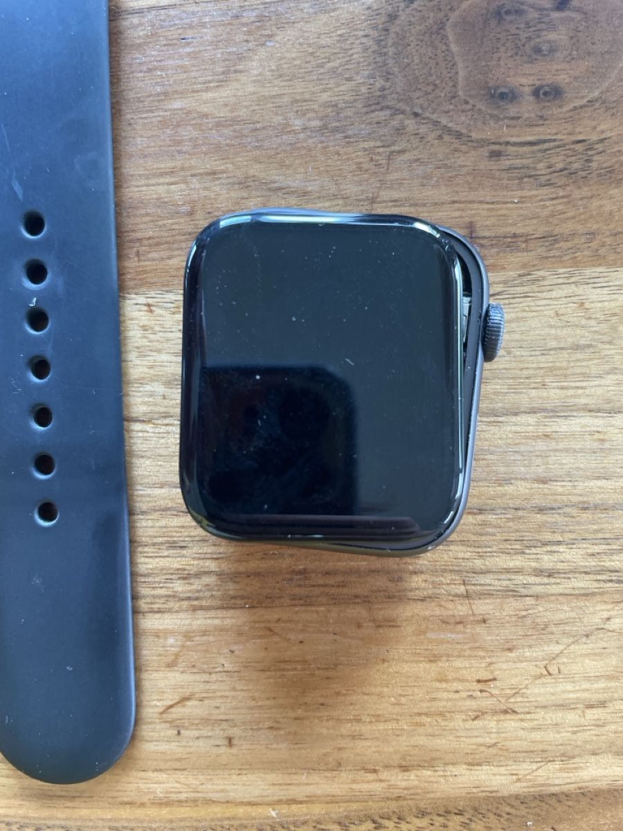Apple Smartwatch: Defekte Apple watch series 4 – Difettoso da GÜMLIGEN venduto da DJ-Jana 1
