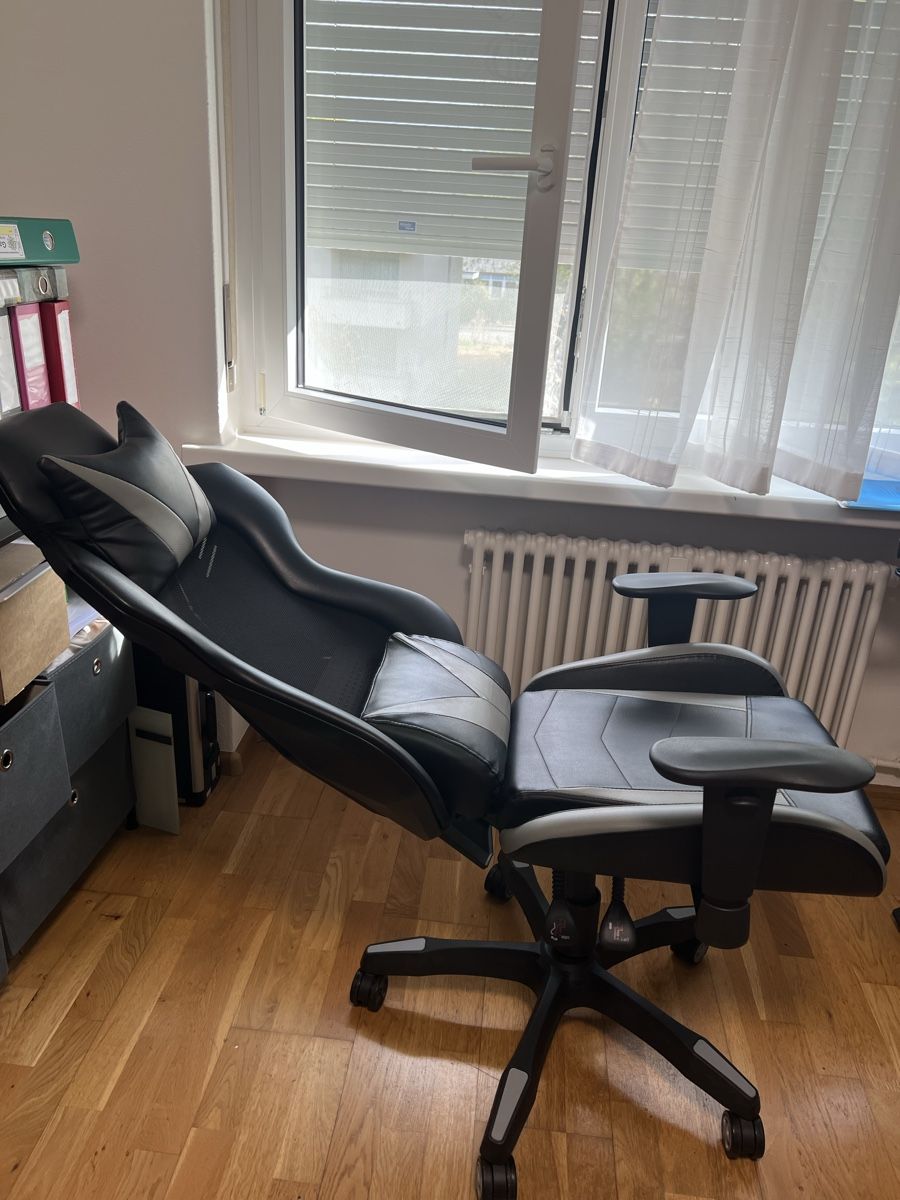 Sedie: Gaming/ Bürostuhl – Usato da Muttenz venduto da Michugee97 2