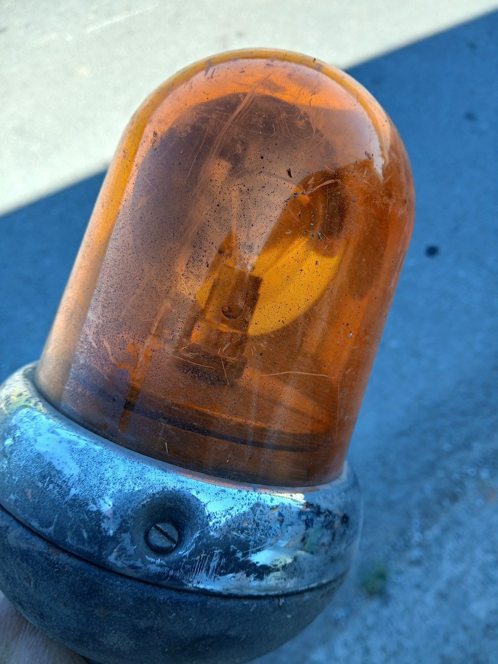 Lampade: Antike Drehlampe (Rundumleuchte) 12Volt – Usato da Hagendorn venduto da Biit02 1