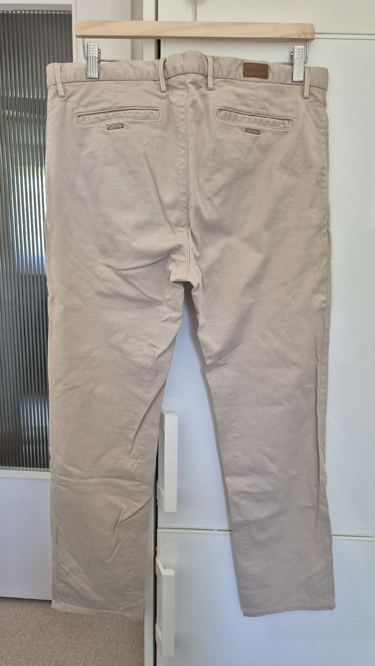 Massimo Dutti Pantaloni: Massimo Dutti Hose, Beige, Gr. 44, Regular Fit, Top! – Usato da Winterthur venduto da ann_7lxx 2