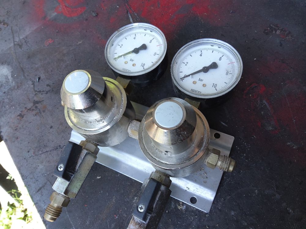 Manometer (Gebraucht) in Aeschi b. Spiez für CHF 10 – nur Abholung auf ...