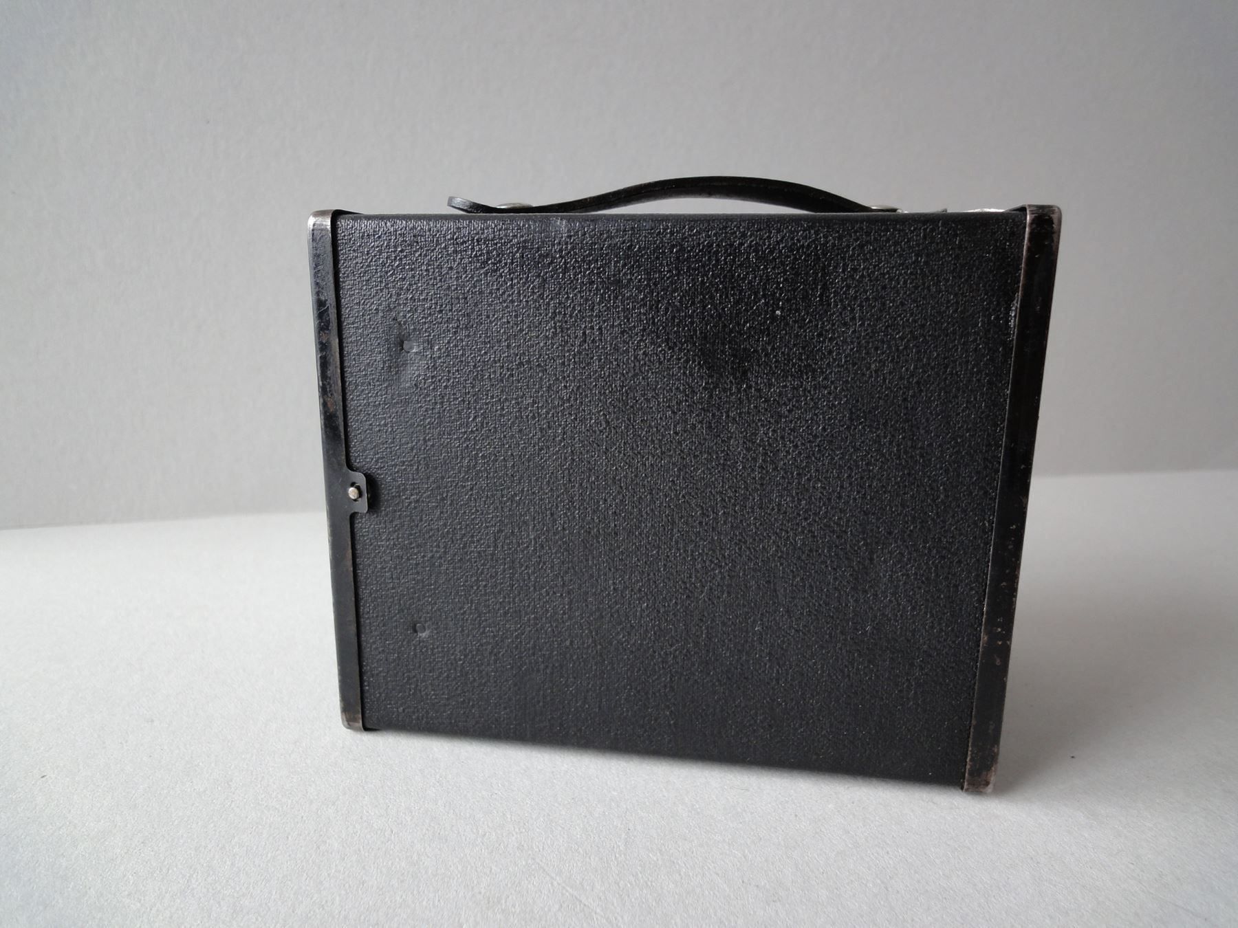 Agfa Appareil photo: Alte Kamera - Agfa Box mit Ledertasche – D'occasion à Chur par omonia 2