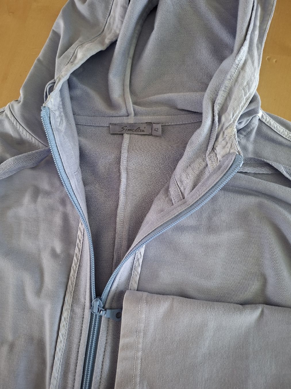 Jacken: Kapuzenjacke Sinclair, Grösse 42, hellblau – Gebraucht aus Goldach von Pw1427 1
