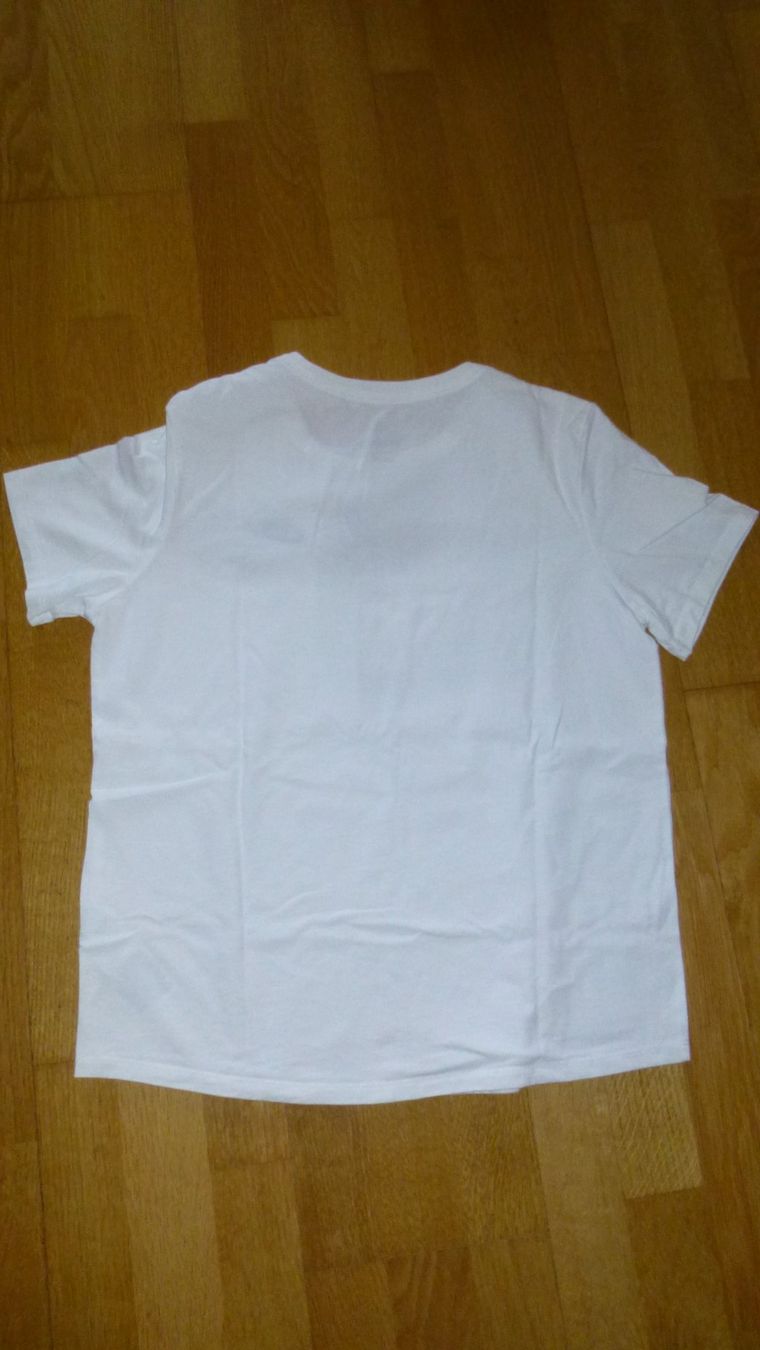 Nike T-Shirts: Nike-Damen-T-Shirt, Basic, weiss, Grösse M, neuwertig – Gebraucht aus Triengen von misterpicknicker 1