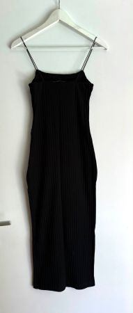 Robe moulante noire à fines bretelles taille S