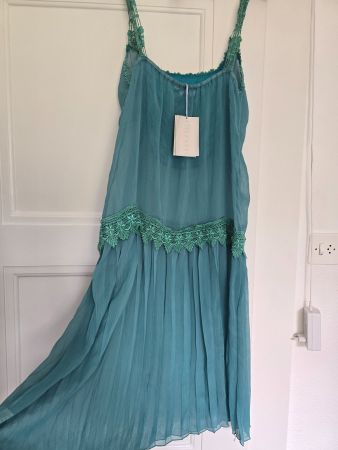 Robe d'été Lynn Adler vert , jamais portée!