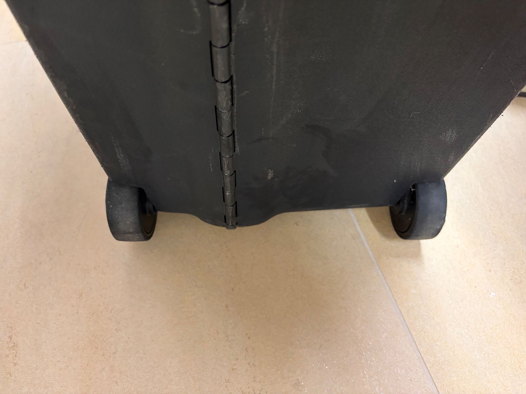 Samsonite Reisekoffer: Samsonite schwarz Rollkoffer 75 cm – Gebraucht aus Ruschlikon von Kata_C 3