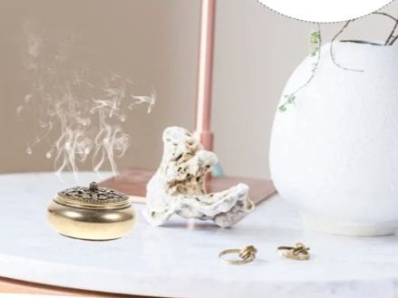 Tutte le decorazioni: Antikes kleines Räuchergefäss Messing, Durchmesser 3.5 cm – Usato da Winterthur venduto da bibummi 8