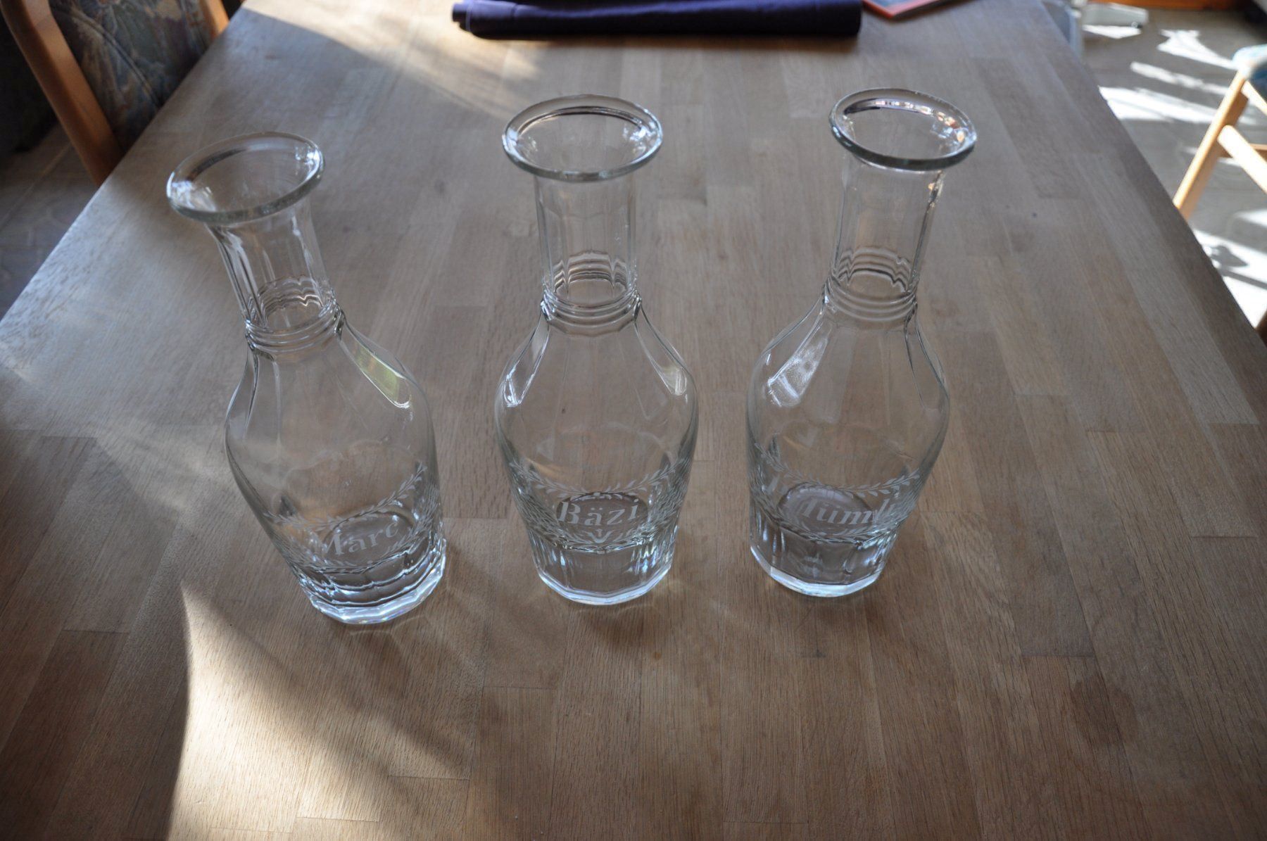 Karaffen: Glas Karaffen 3 stk. zusammen – Gebraucht aus Rothrist von Sheriff94