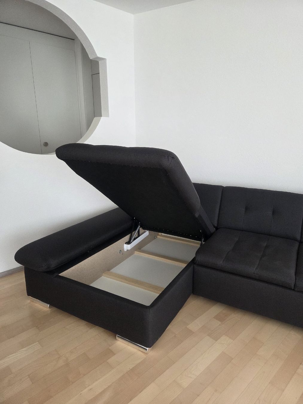 Sofas: Ecksofa inkl. Schlaffunktion – Gebraucht aus Henggart von Giorgio96 1