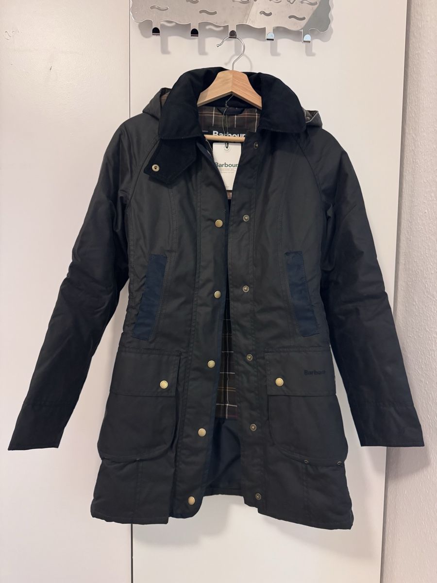 Barbour Giacche: New Barbour Bower Jacket - Parka - navy - UK 8 eu 34 – Nuovo e nell'imballaggio originale da Bern venduto da CH_secondhand 1