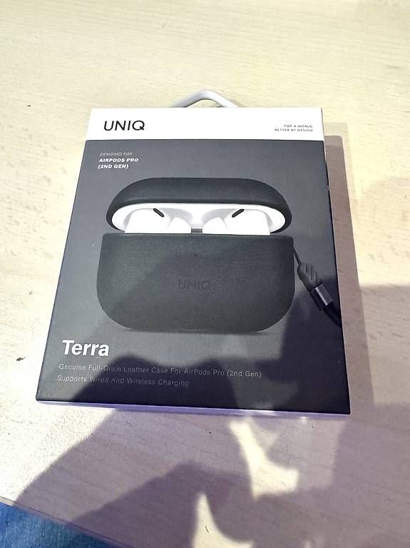 Cuffie: Originalverpacktes UNIQ Terra Airpods Pro case – Nuovo e nell'imballaggio originale da Horgen venduto da Yannickzu