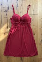 Rotes Nachthemd