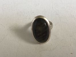 Antiker Silberring mitblaugrauem Cabochon