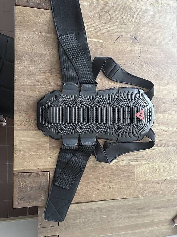 Dainese Protezioni & Imbottiture: Dainese Manis Rückenprotektor (M) – Usato da Glattpark(Opfikon) venduto da pul_mlg2