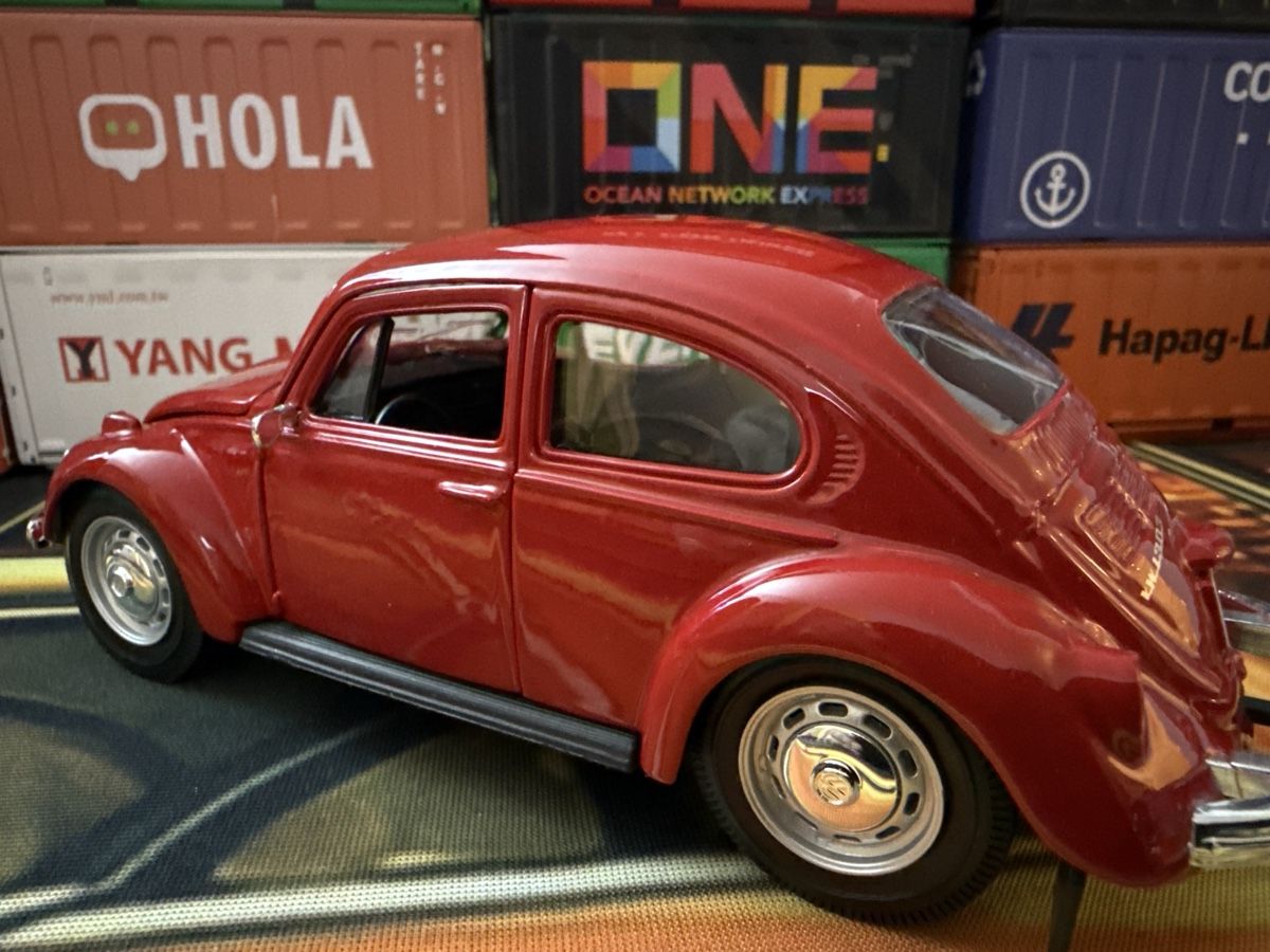 Volkswagen Modellini d'auto: VW Beetle rot mit Klapphaube und Türen – Usato da Basel venduto da Zomeg 6