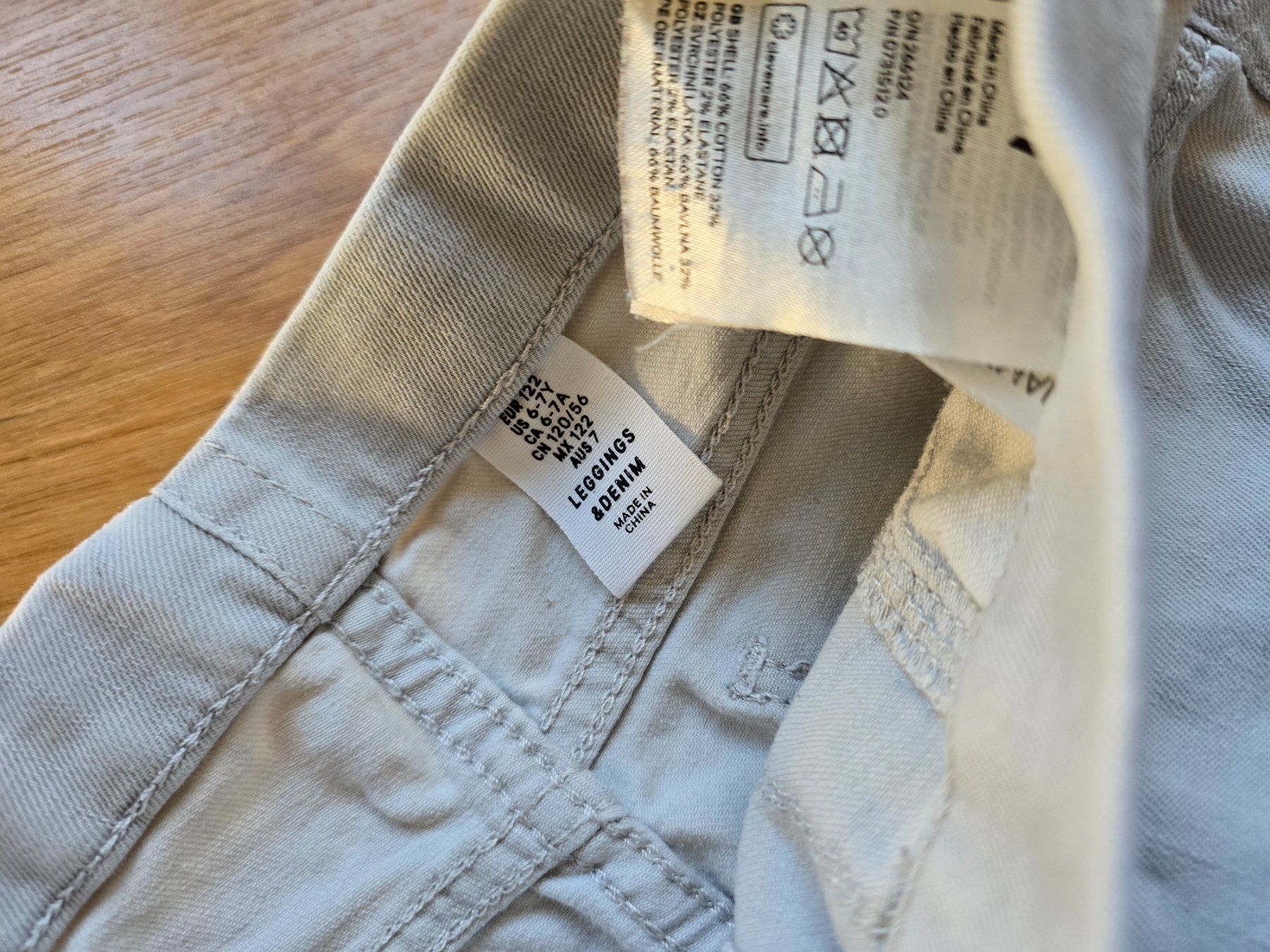 Pantalons: Hose Gr. 122 – D'occasion à Büttikon AG par Amineah 1