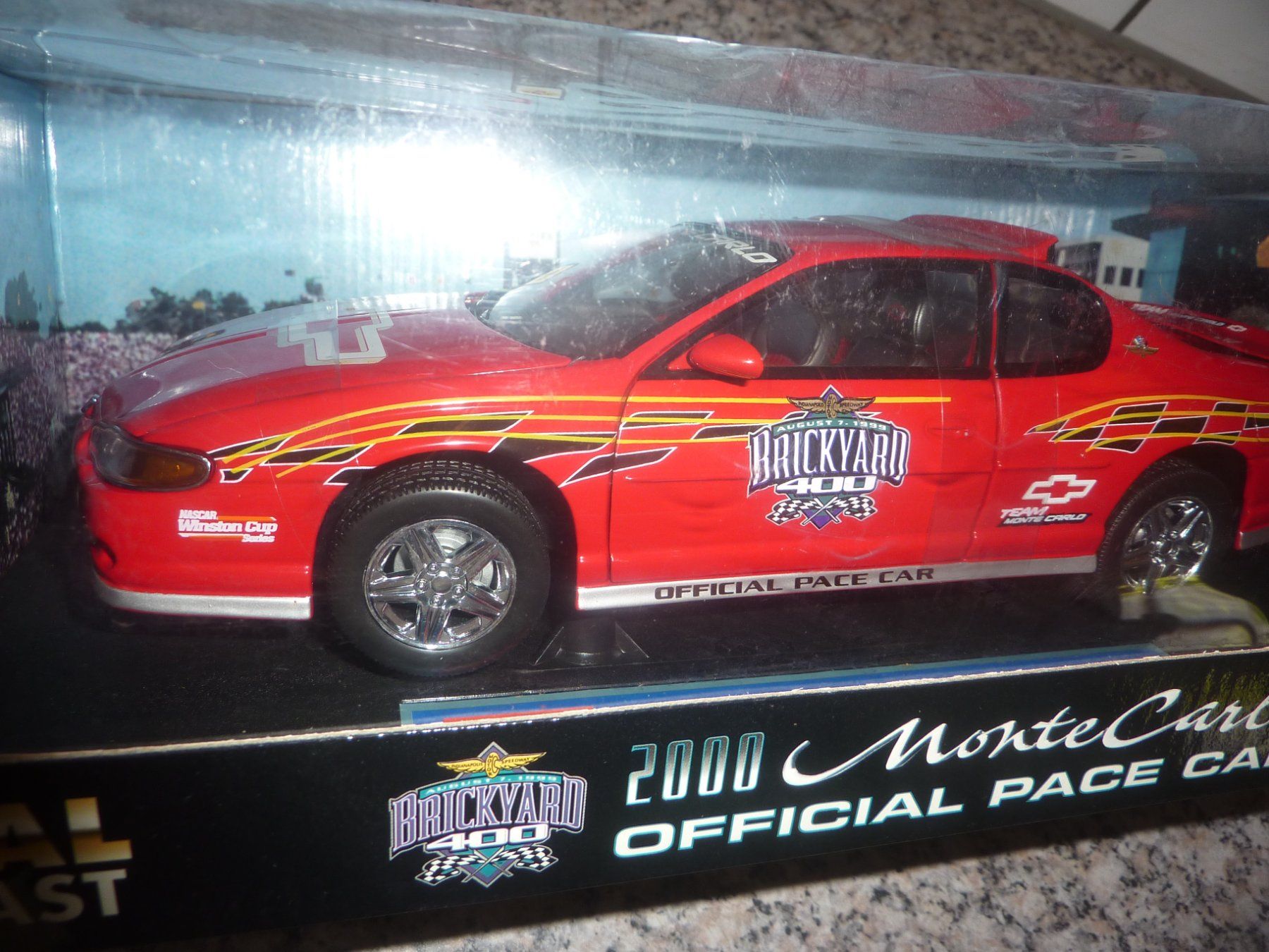 Chevrolet Voitures modèles: CHEVY  BRICKYARD 400 – Neuf avec emballage d'origine à Balsthal par bouteliee
