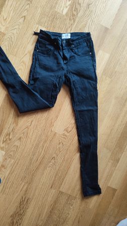 Schwarze Damen Jeans PUMP, Grösse 36/38,