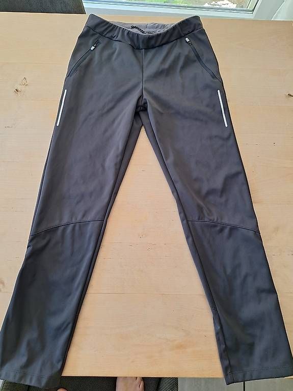 Hosen: Langlaufhose Gr.152/158 – Gebraucht aus Seewis-Dorf von GAGAGAGSGAGA