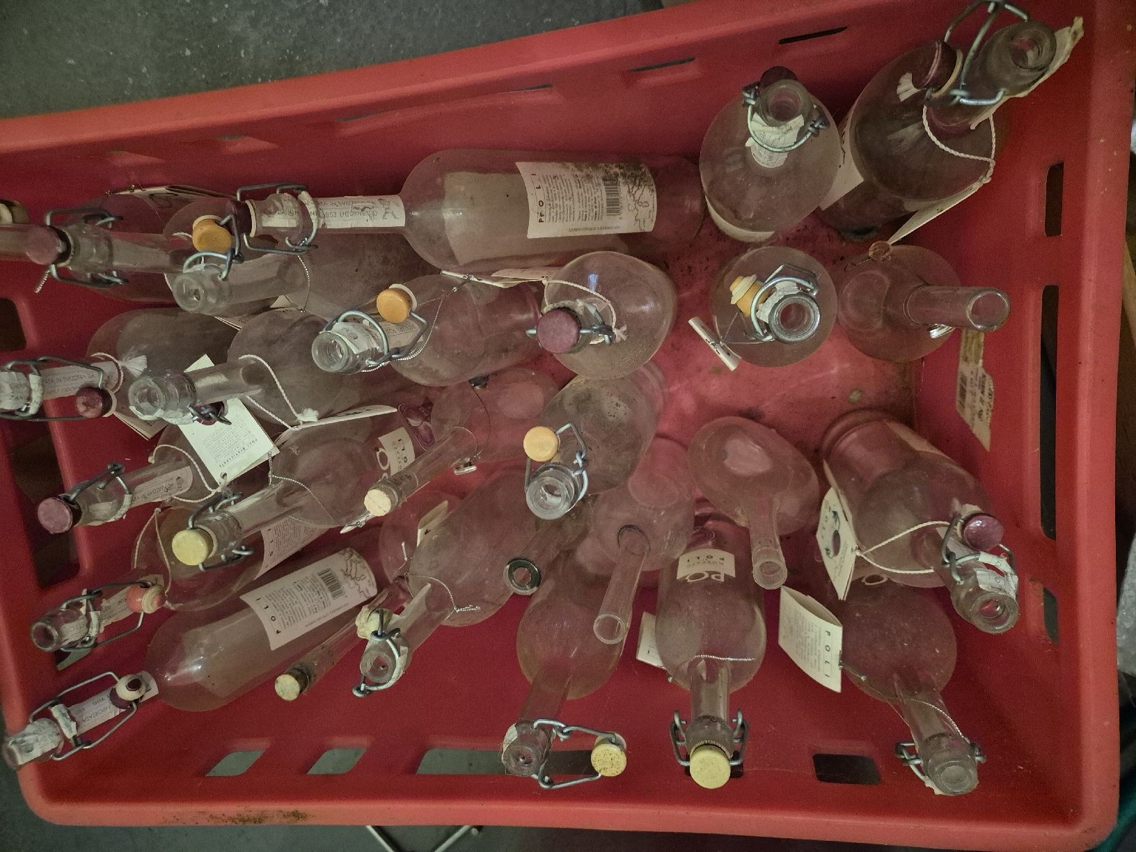 Altro in Stoviglie & Bicchieri: Schöne Flaschen – Usato da Rütschelen venduto da bobmarley7 3