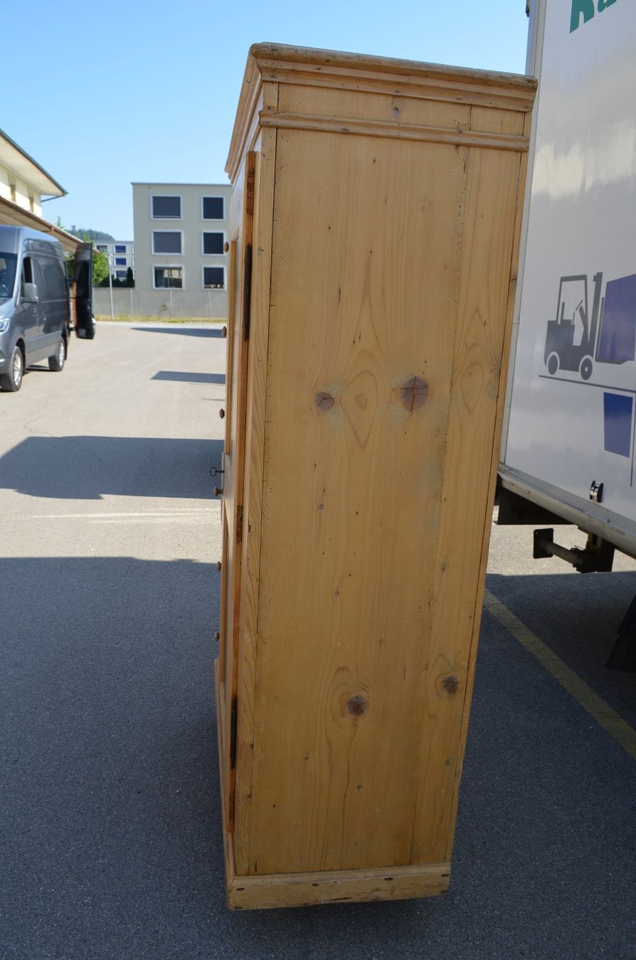 Armadi: Schrank mit Malerei Schubladenmöbel Hohe Schaffreitte – Usato da Wil SG venduto da Athi 3