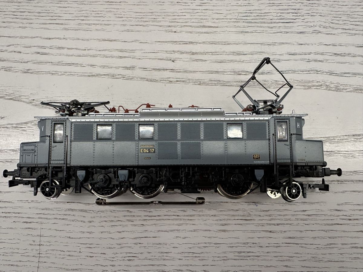 Märklin Modelleisenbahnen: Märklin 3100 DRG E04 17 – Gebraucht aus Lupsingen von New-Haven 3